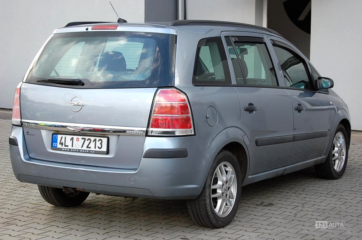 Opel Zafira, 2006 - pohled č. 4
