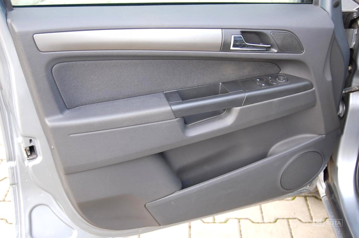 Opel Zafira, 2006 - pohled č. 8