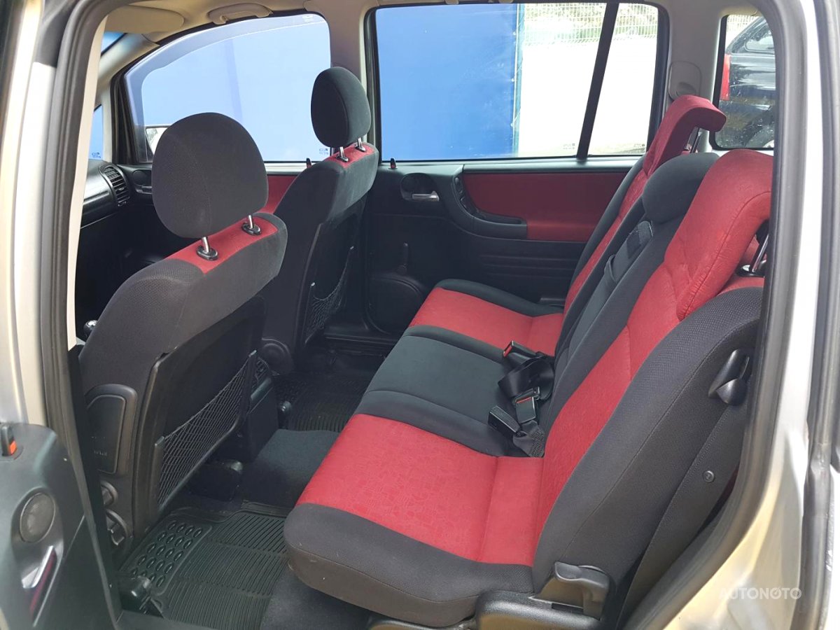 Opel Zafira, 2000 - pohled č. 10