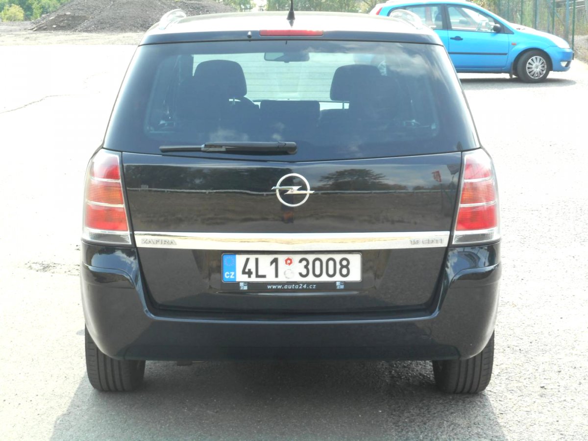 Opel Zafira, 2005 - pohled č. 5