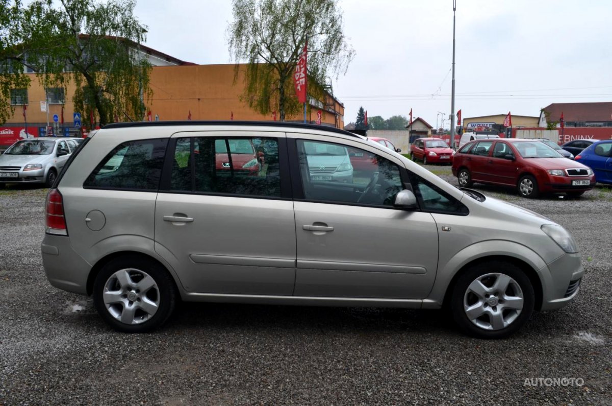 Opel Zafira, 2006 - pohled č. 2