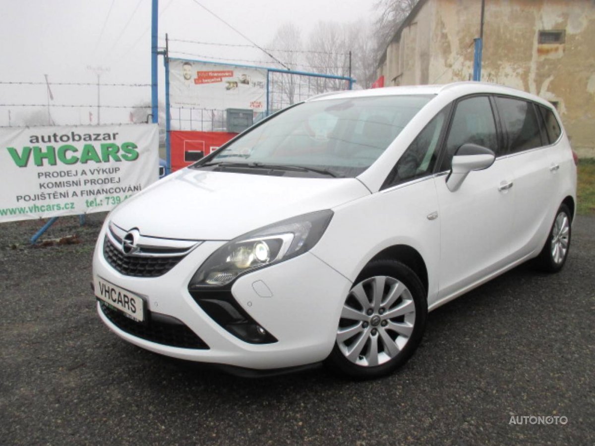 Opel Zafira, 2012 - celkový pohled