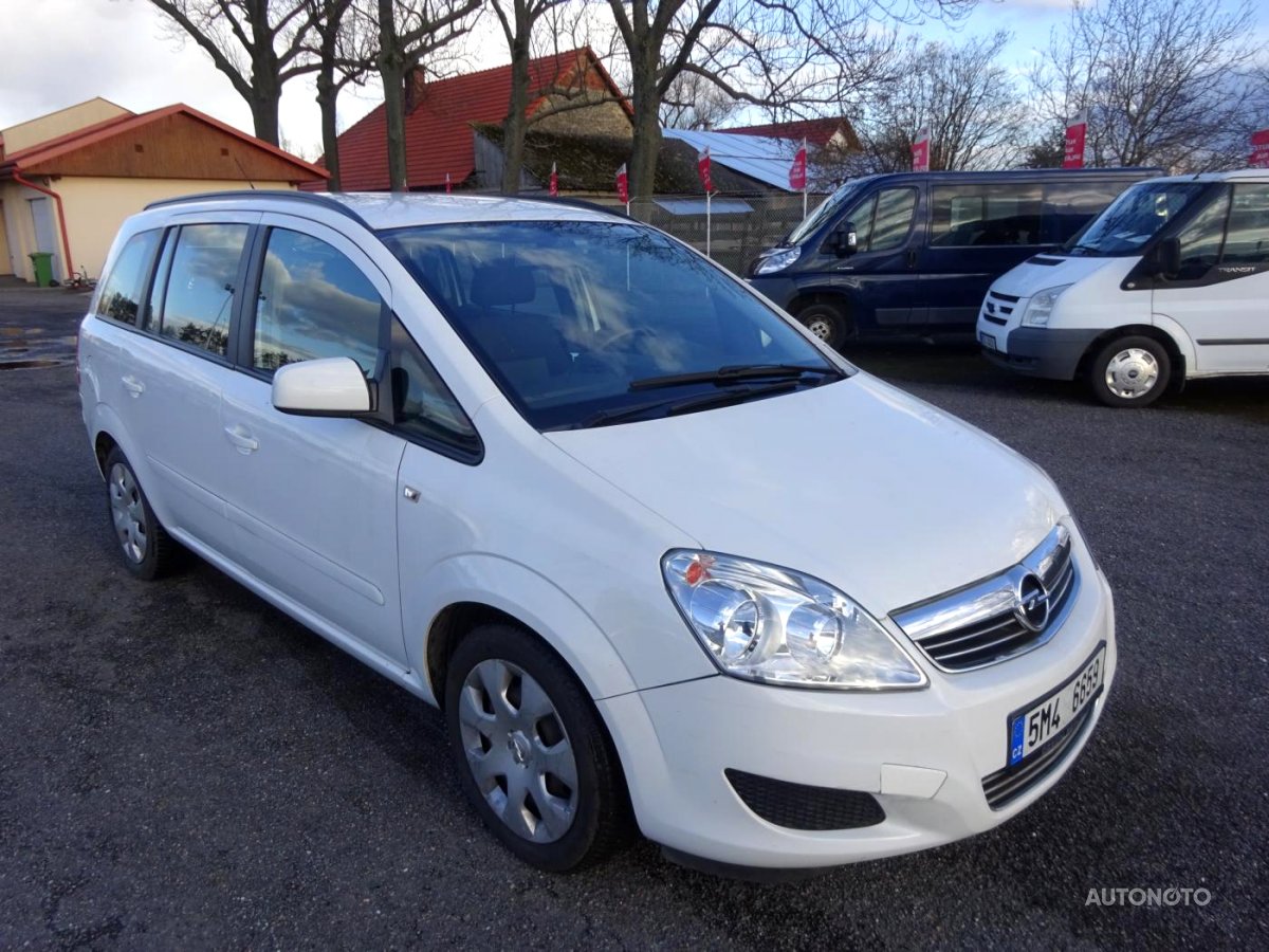 Opel Zafira, 2013 - celkový pohled
