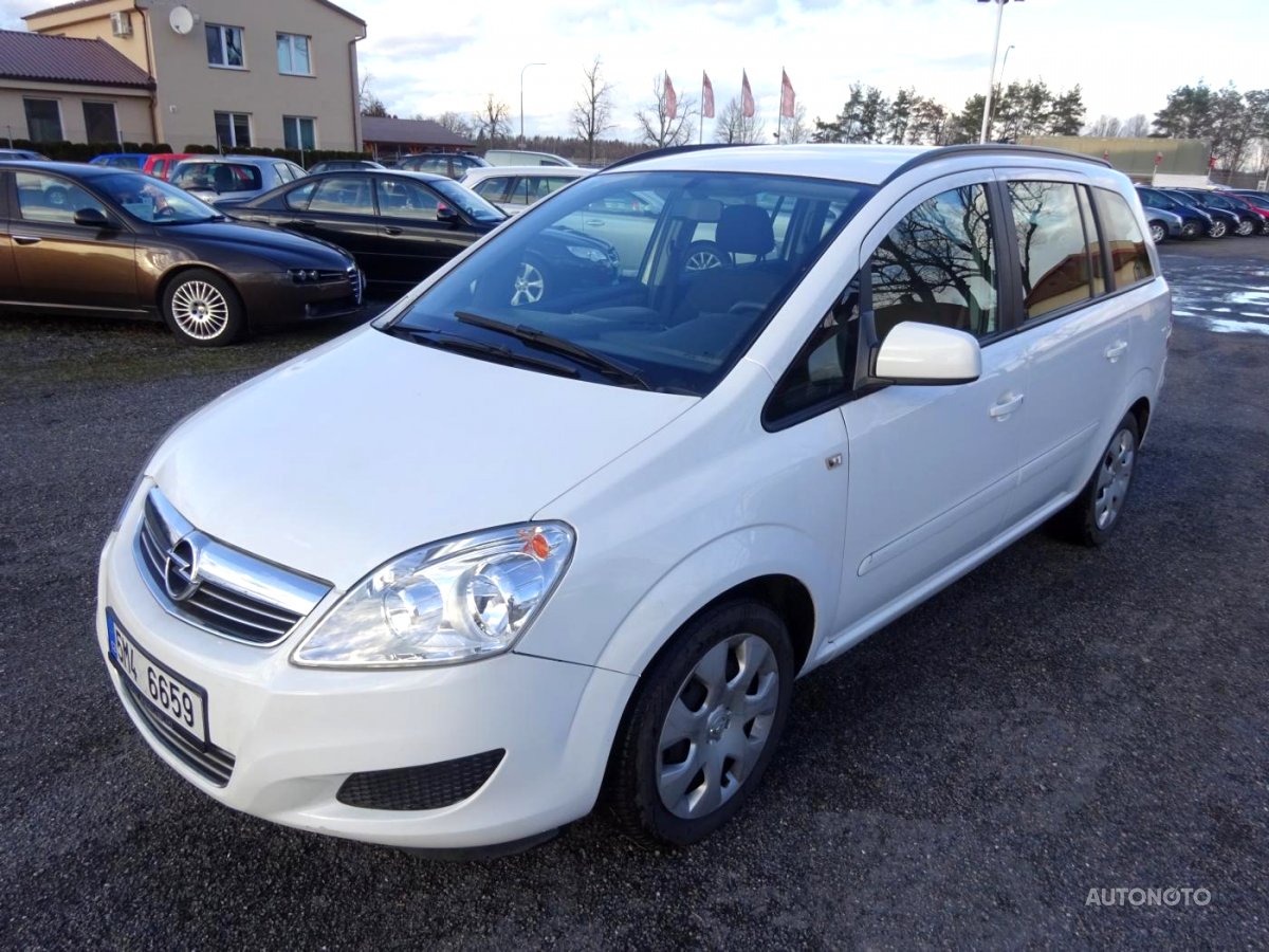 Opel Zafira, 2013 - pohled č. 3