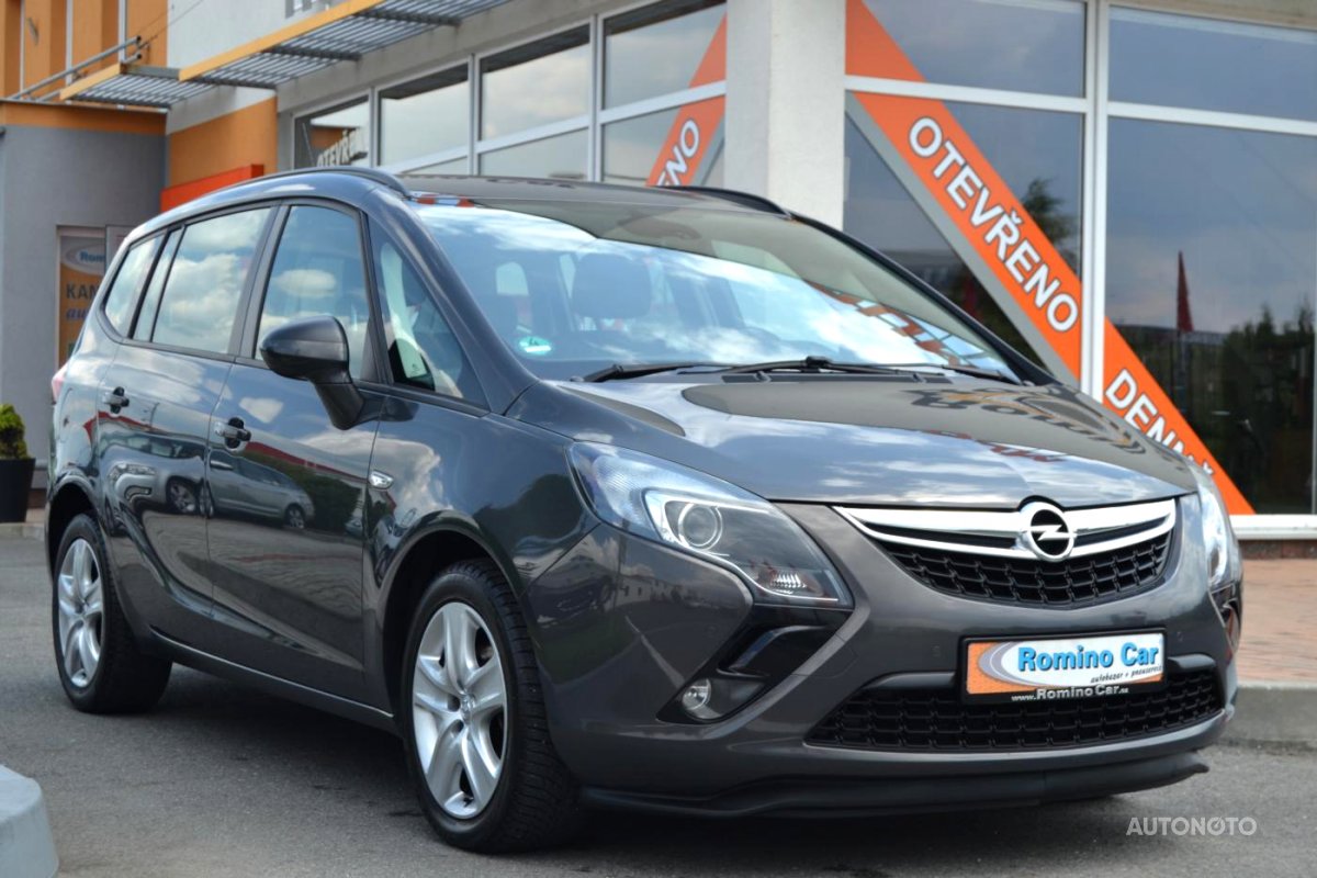 Opel Zafira, 2013 - celkový pohled