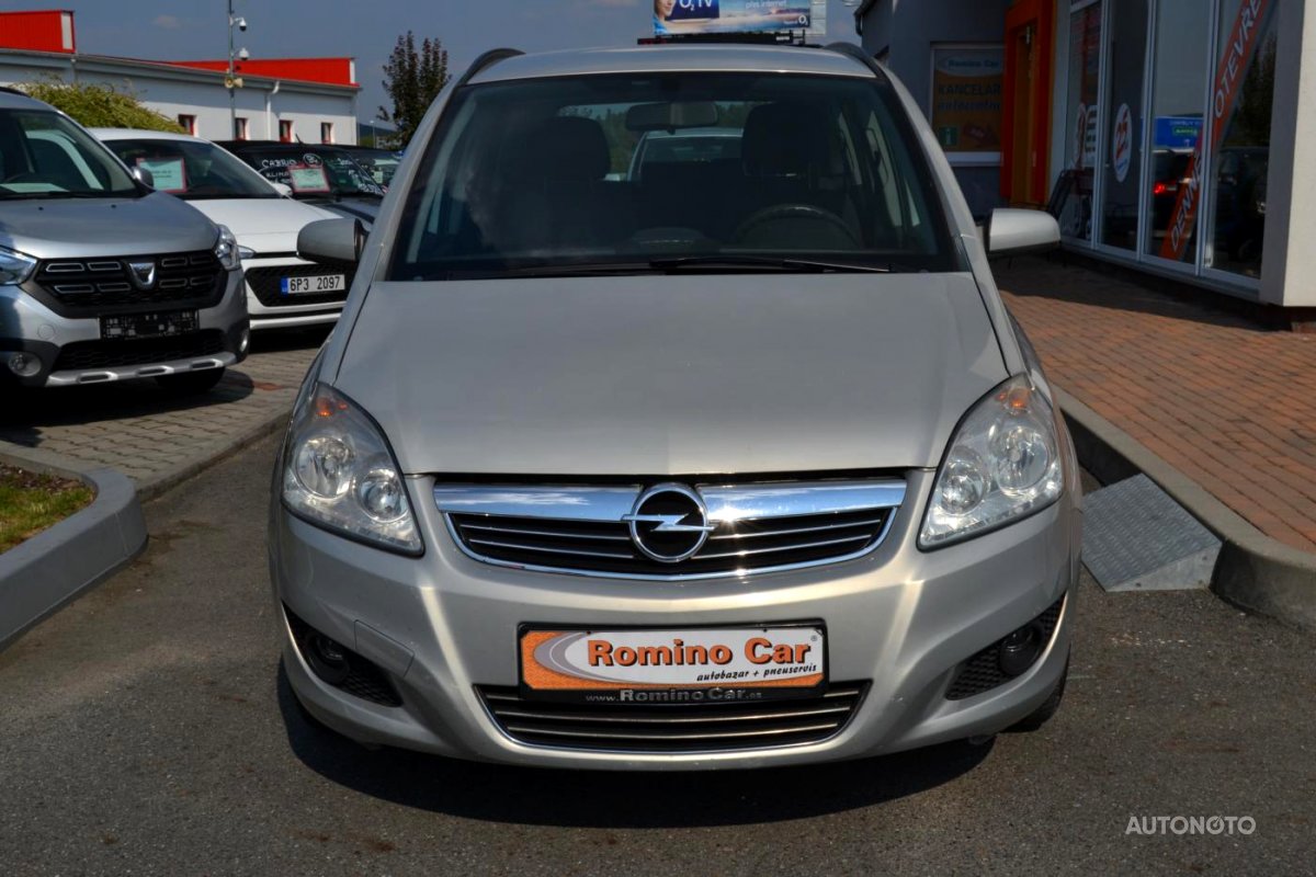 Opel Zafira, 2008 - pohled č. 2