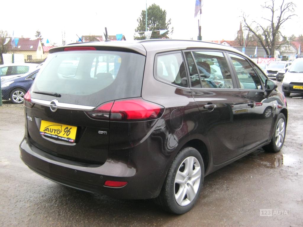 Opel Zafira, 2013 - pohled č. 3