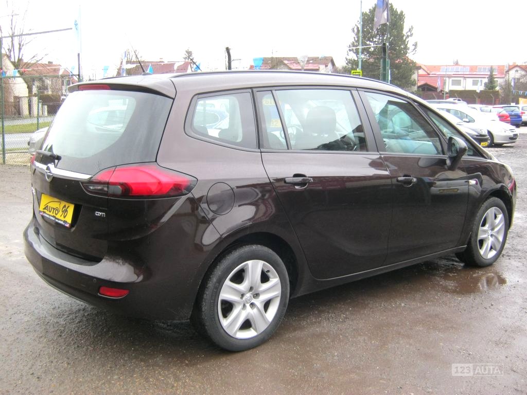 Opel Zafira, 2013 - pohled č. 33