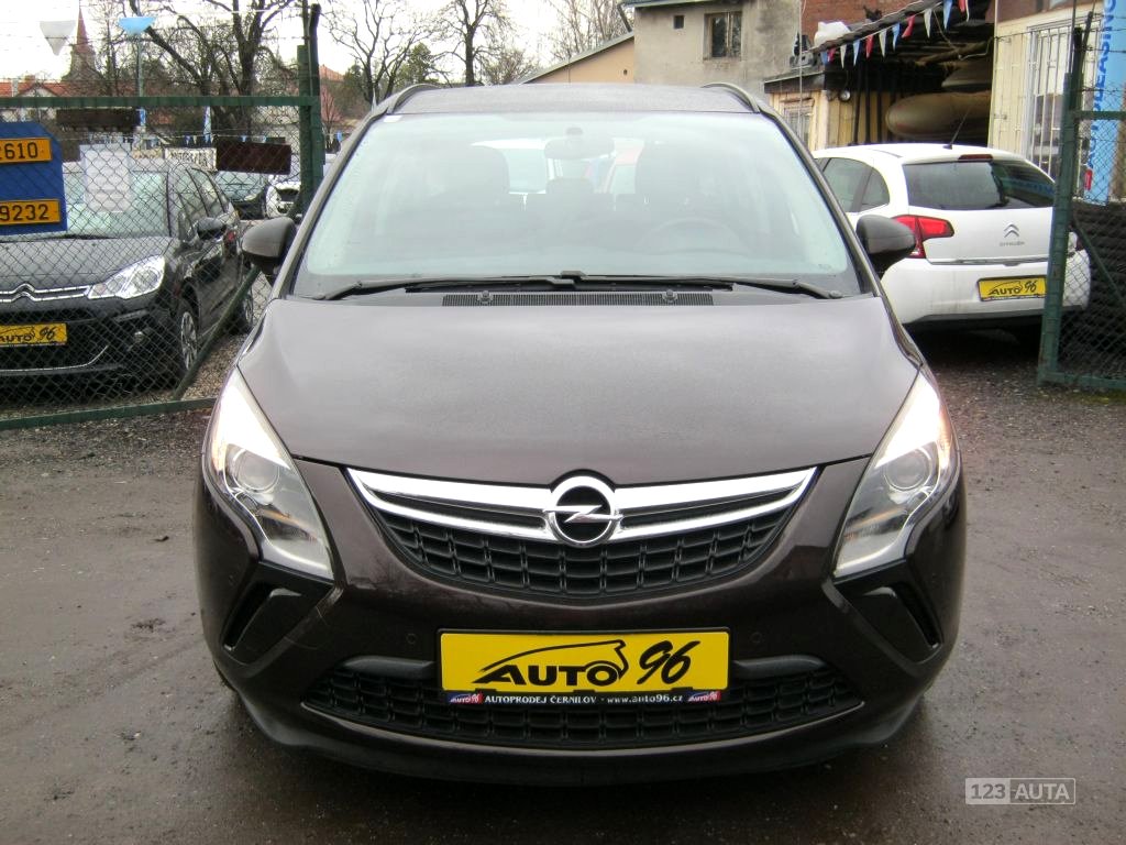 Opel Zafira, 2013 - pohled č. 38