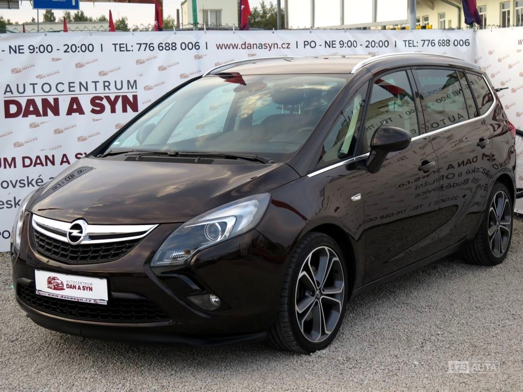 Opel Zafira, 2013 - pohled č. 2