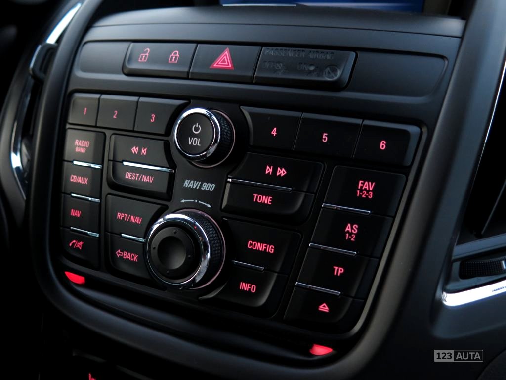 Opel Zafira, 2013 - pohled č. 20