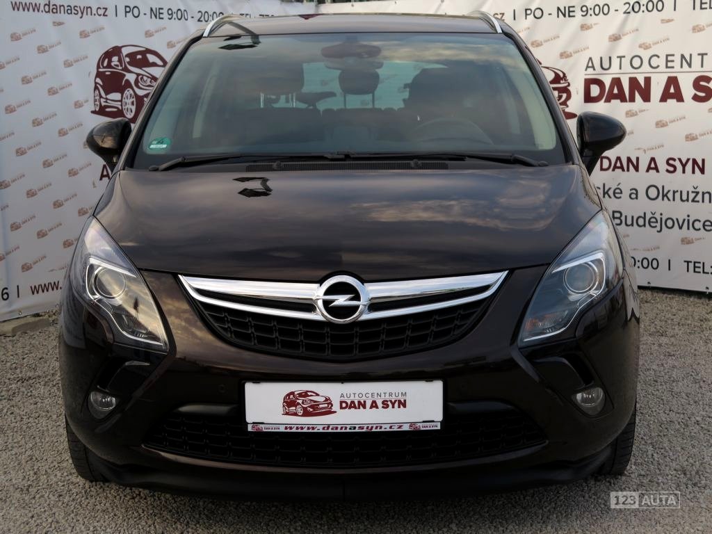 Opel Zafira, 2013 - pohled č. 3