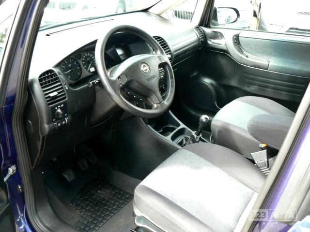 Opel Zafira, 1999 - pohled č. 16