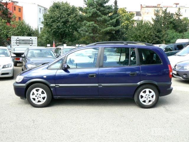 Opel Zafira, 1999 - pohled č. 2