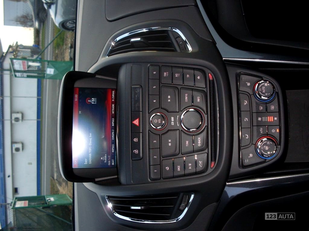 Opel Zafira, 2015 - pohled č. 14