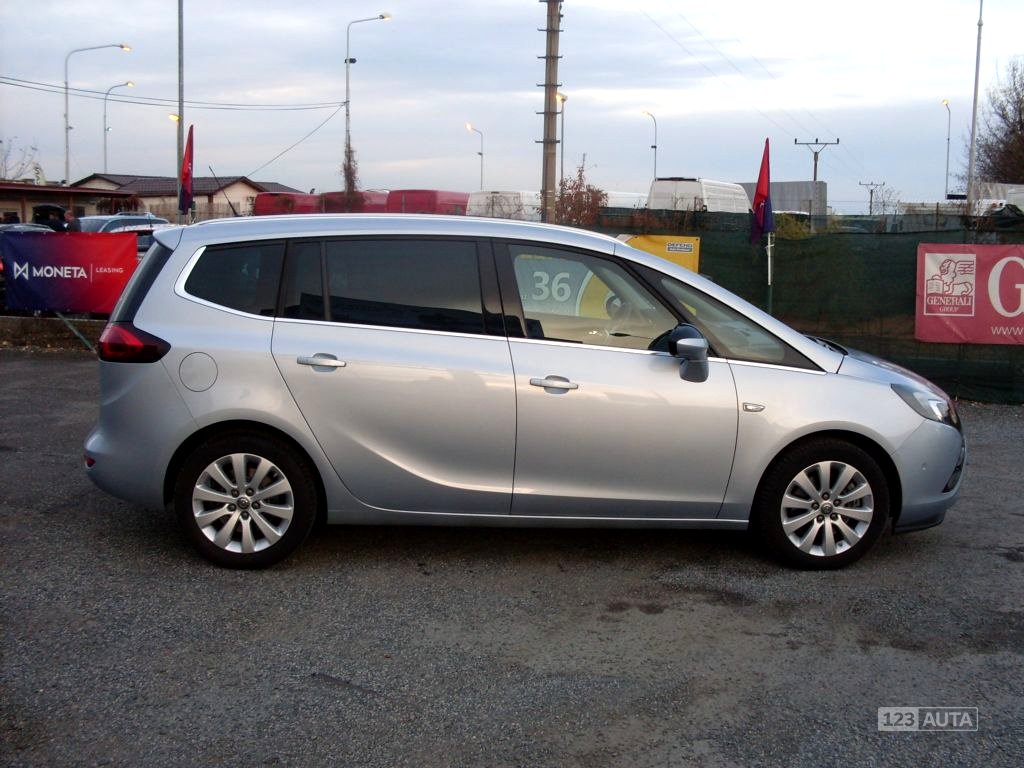 Opel Zafira, 2015 - pohled č. 2