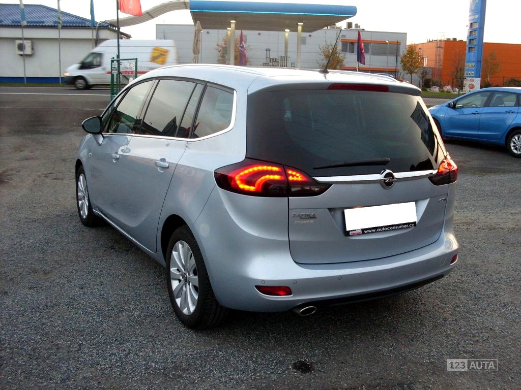 Opel Zafira, 2015 - pohled č. 5