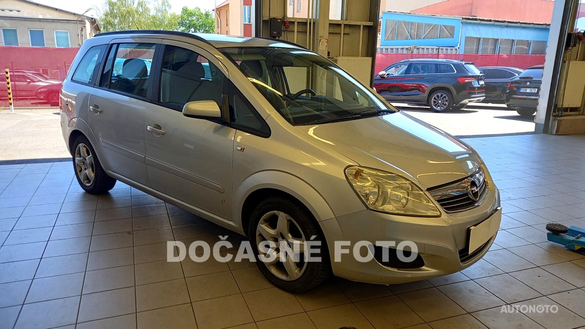 Opel Zafira, 2008 - celkový pohled