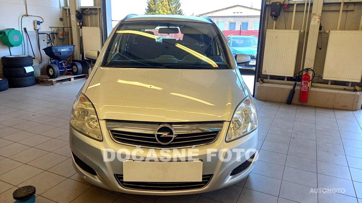 Opel Zafira, 2008 - pohled č. 2