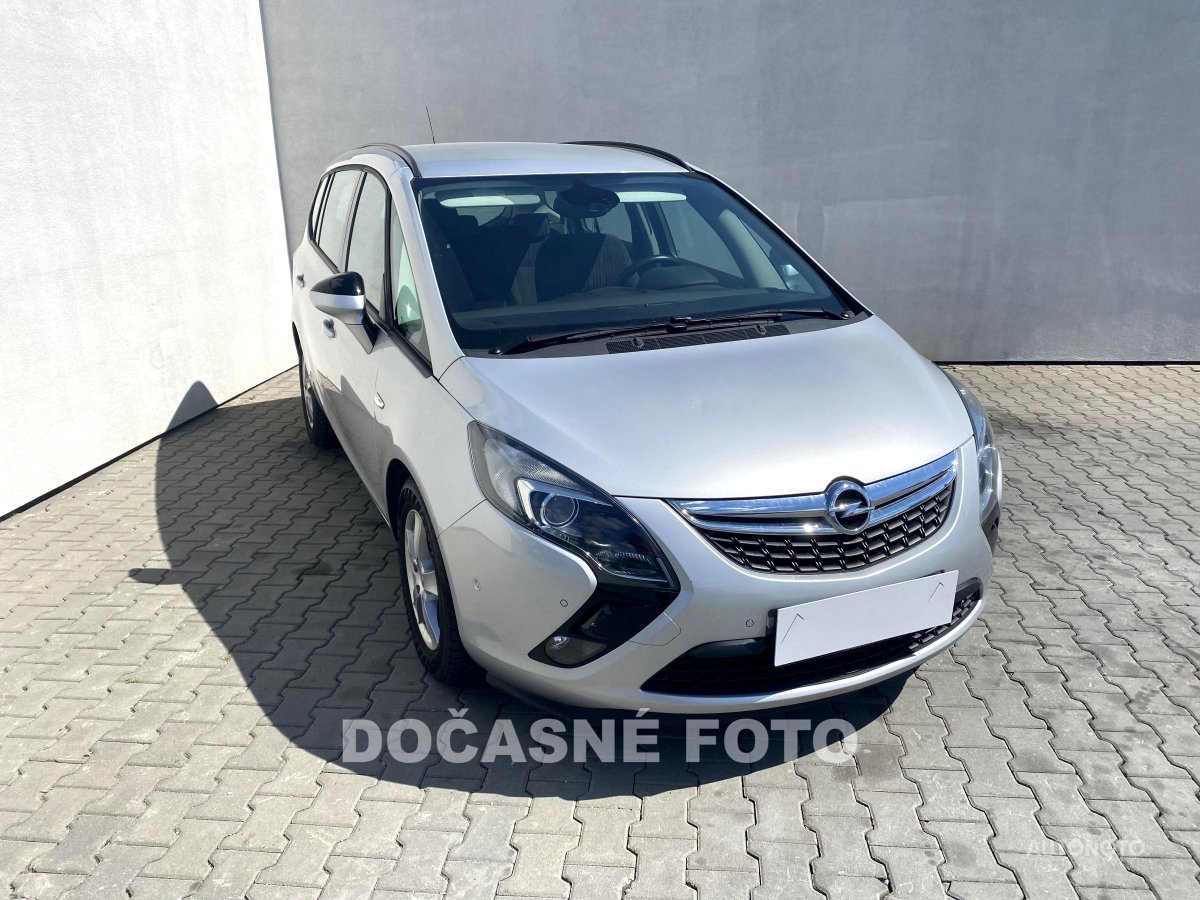 Opel Zafira, 2012 - celkový pohled