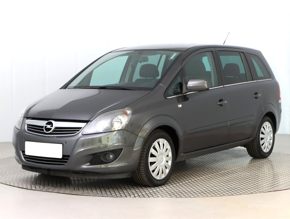 Opel Zafira, 2011 - pohled č. 3
