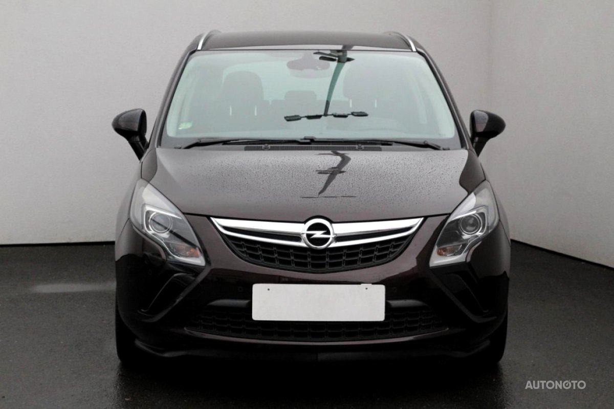 Opel Zafira, 2015 - pohled č. 2