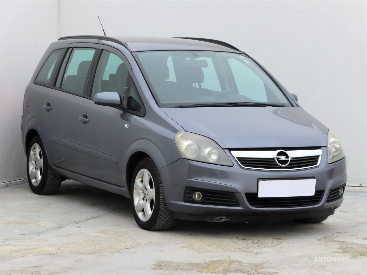 Opel Zafira, 2009 - celkový pohled