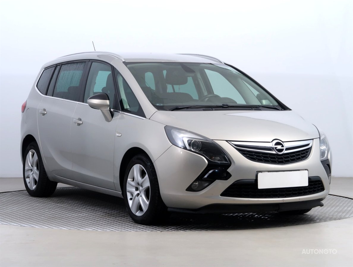 Opel Zafira, 2014 - celkový pohled