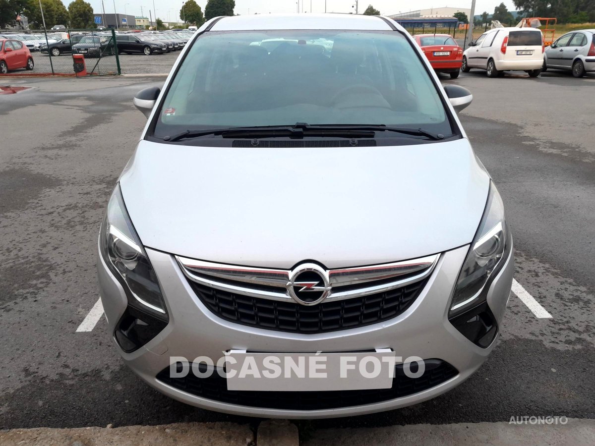 Opel Zafira, 2016 - pohled č. 2