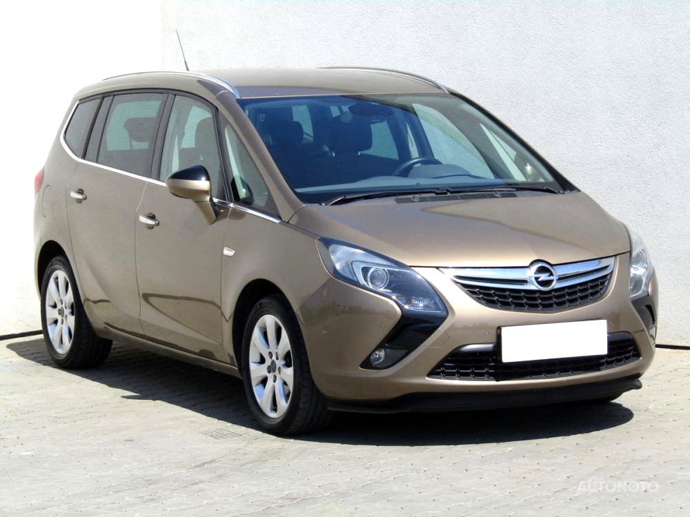 Opel Zafira, 2012 - celkový pohled