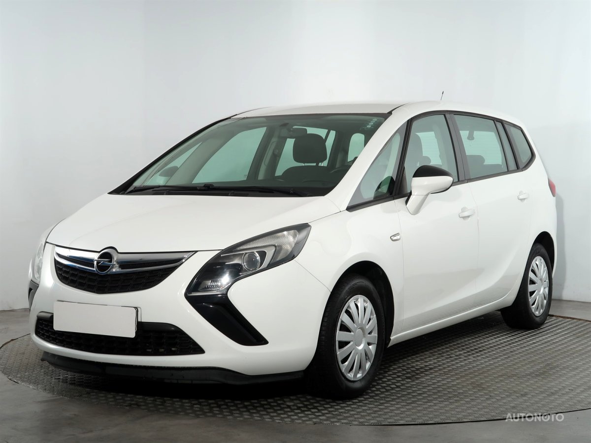 Opel Zafira, 2014 - pohled č. 3