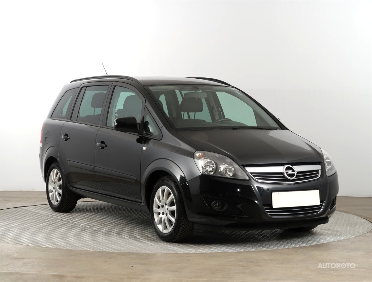 Opel Zafira, 2014 - celkový pohled