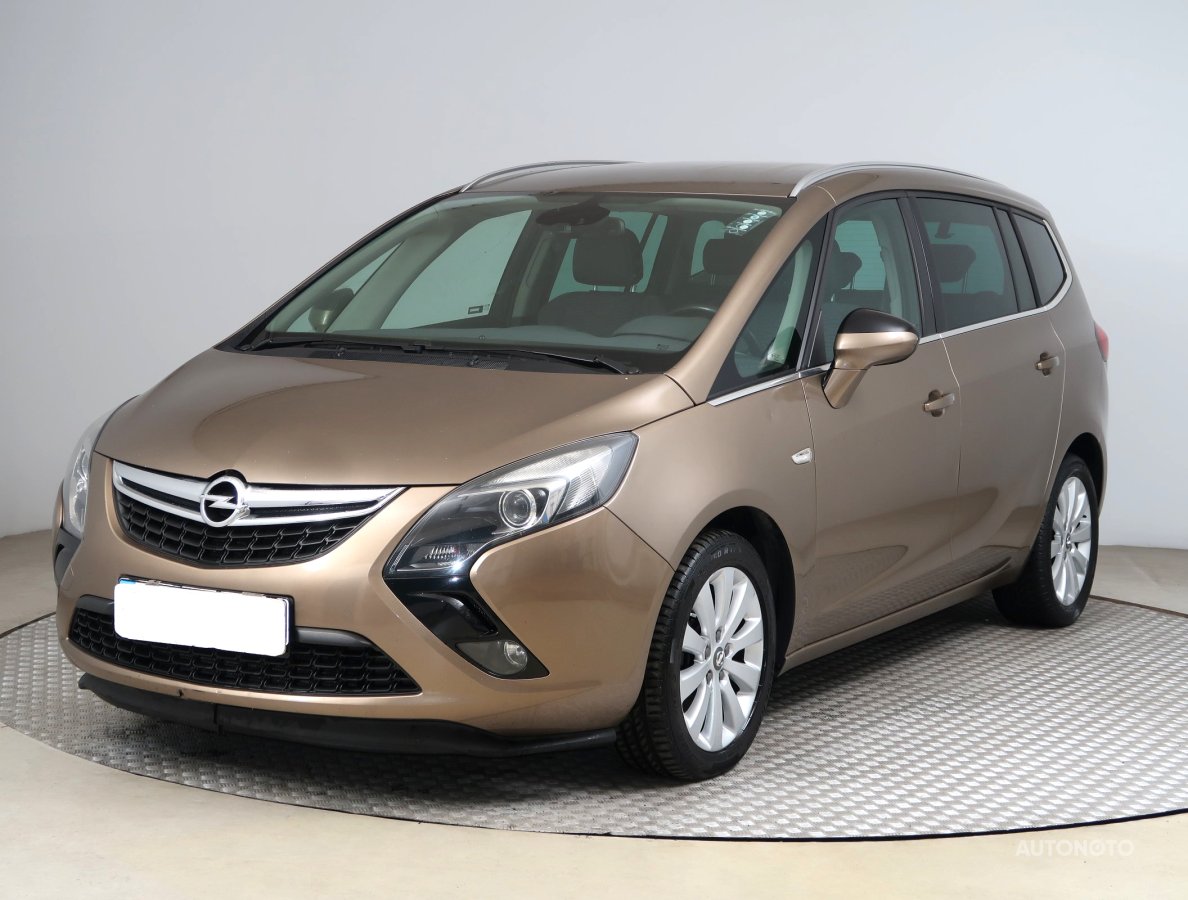Opel Zafira, 2015 - pohled č. 3
