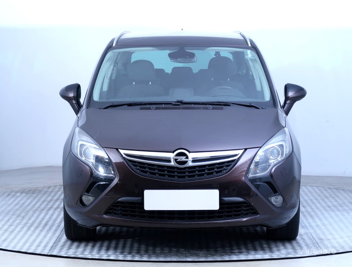 Opel Zafira, 2012 - pohled č. 2