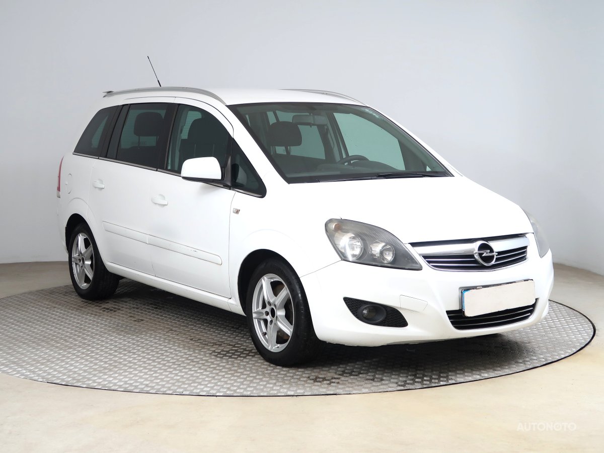 Opel Zafira, 2012 - pohled č. 1