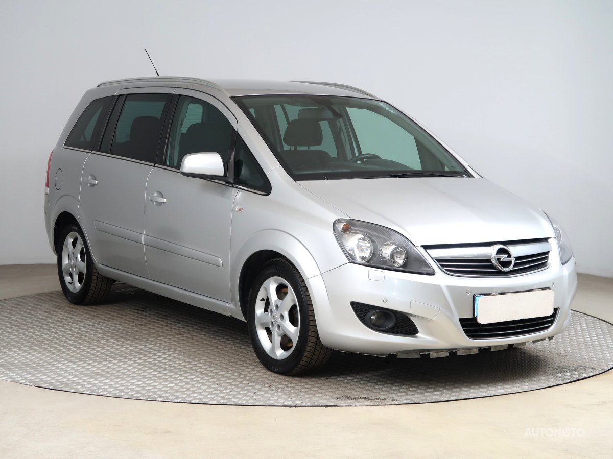 Opel Zafira, 2013 - pohled č. 1