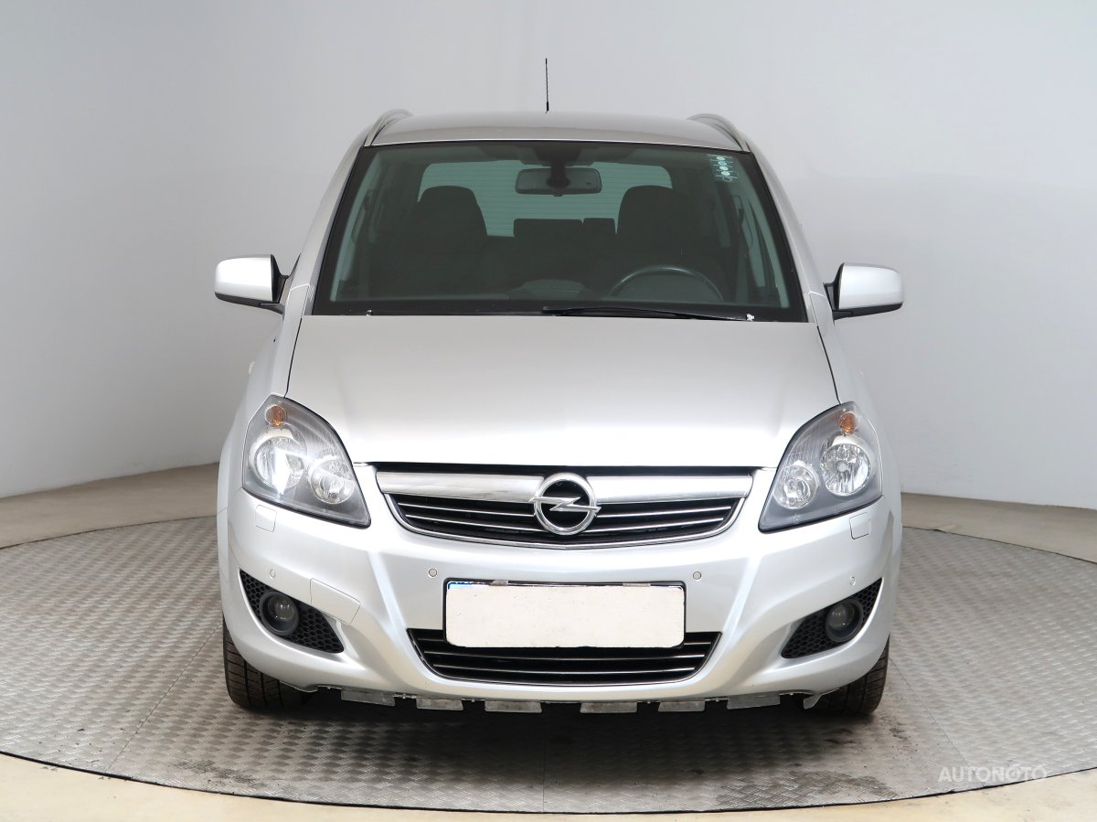 Opel Zafira, 2013 - pohled č. 2