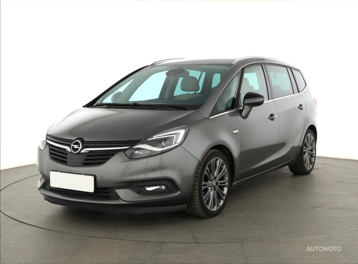 Opel Zafira, 2016 - pohled č. 3