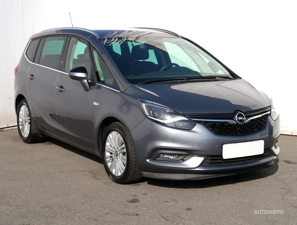 Opel Zafira, 2017 - celkový pohled