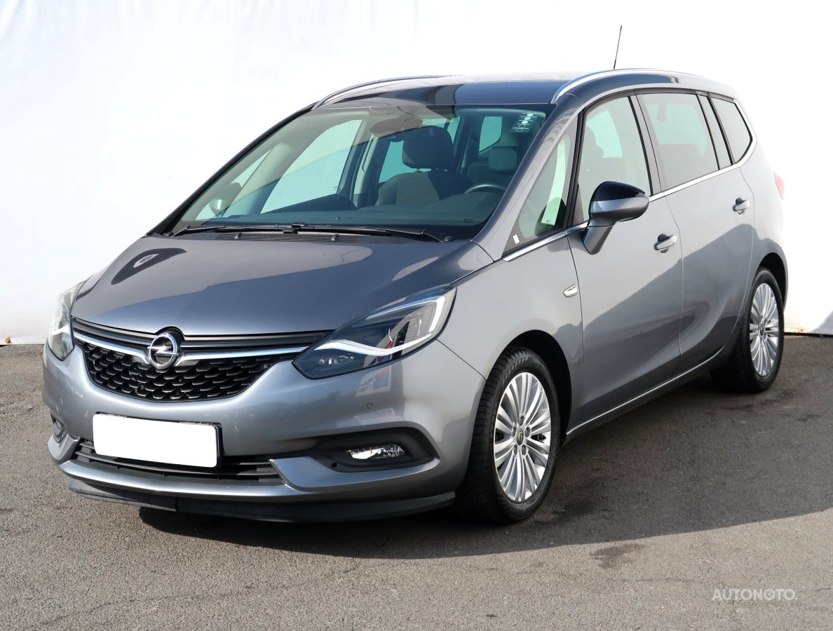Opel Zafira, 2017 - pohled č. 3