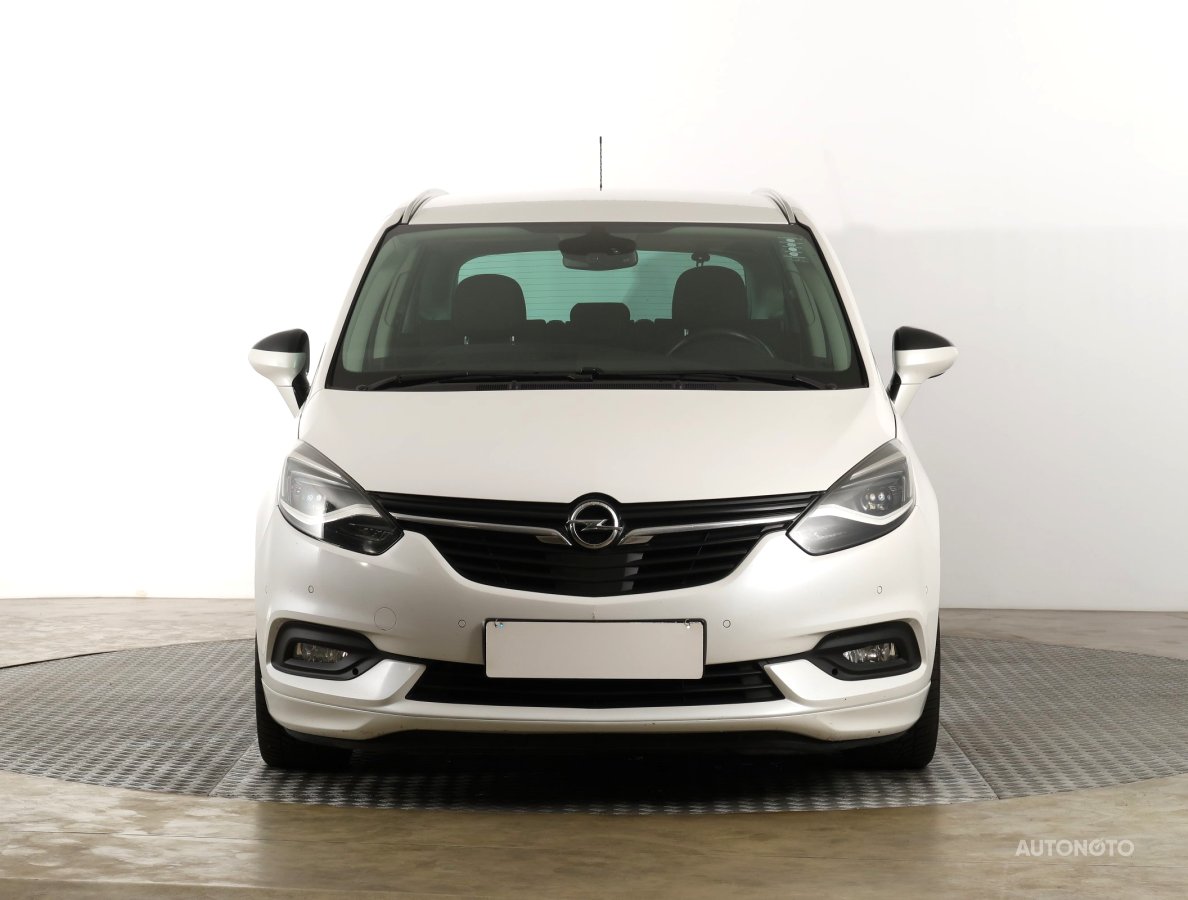 Opel Zafira, 2017 - pohled č. 2