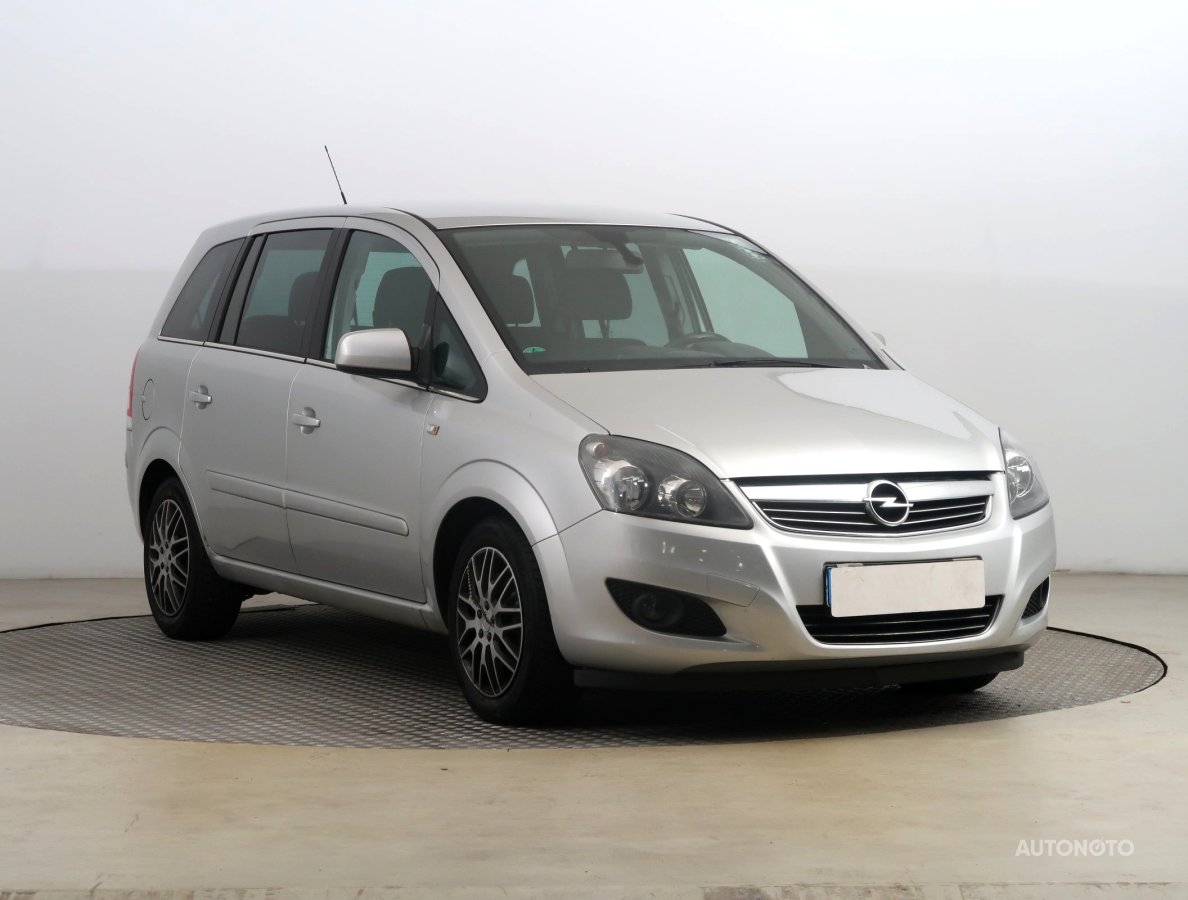 Opel Zafira, 2013 - celkový pohled