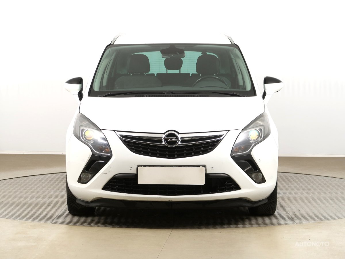 Opel Zafira, 2015 - pohled č. 2