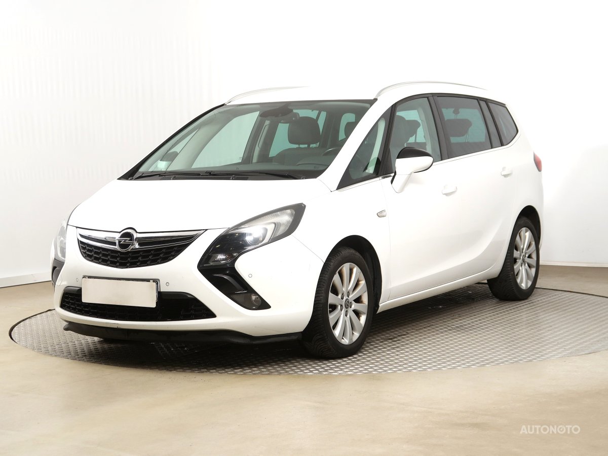 Opel Zafira, 2015 - pohled č. 3
