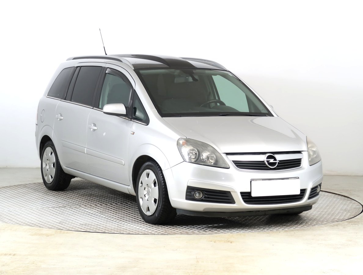 Opel Zafira, 2006 - celkový pohled