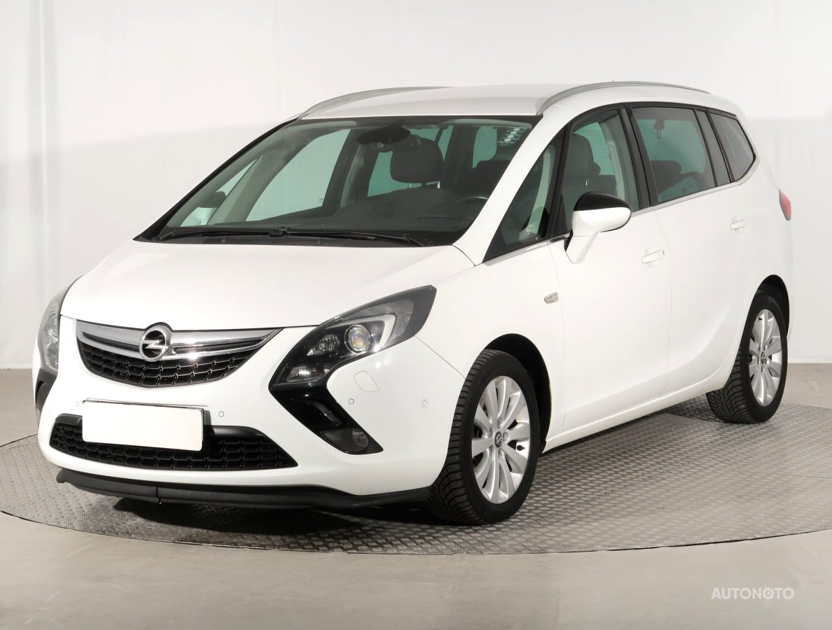 Opel Zafira, 2013 - pohled č. 3