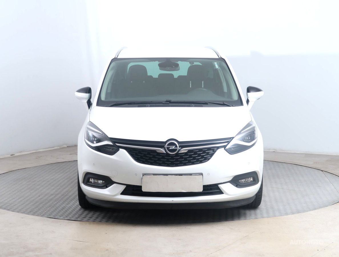 Opel Zafira, 2016 - pohled č. 2