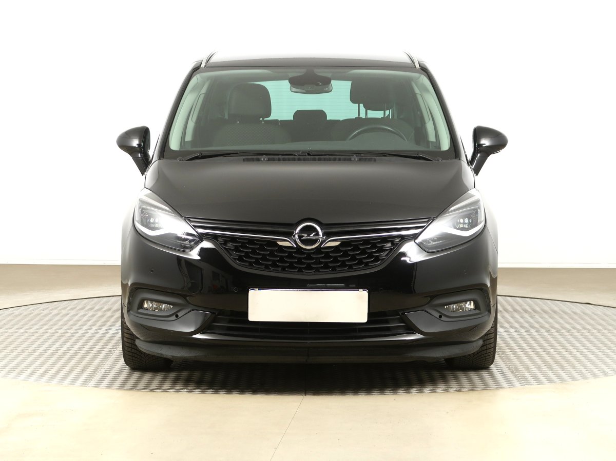 Opel Zafira, 2017 - pohled č. 2