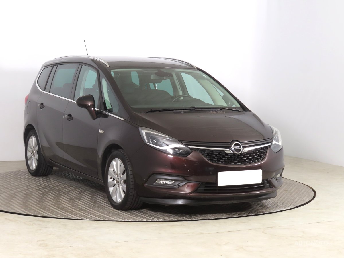 Opel Zafira, 2016 - celkový pohled