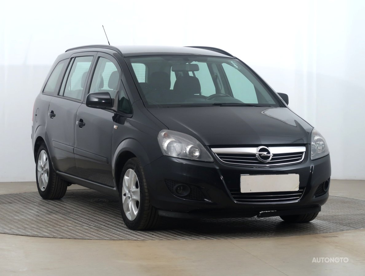 Opel Zafira, 2014 - celkový pohled